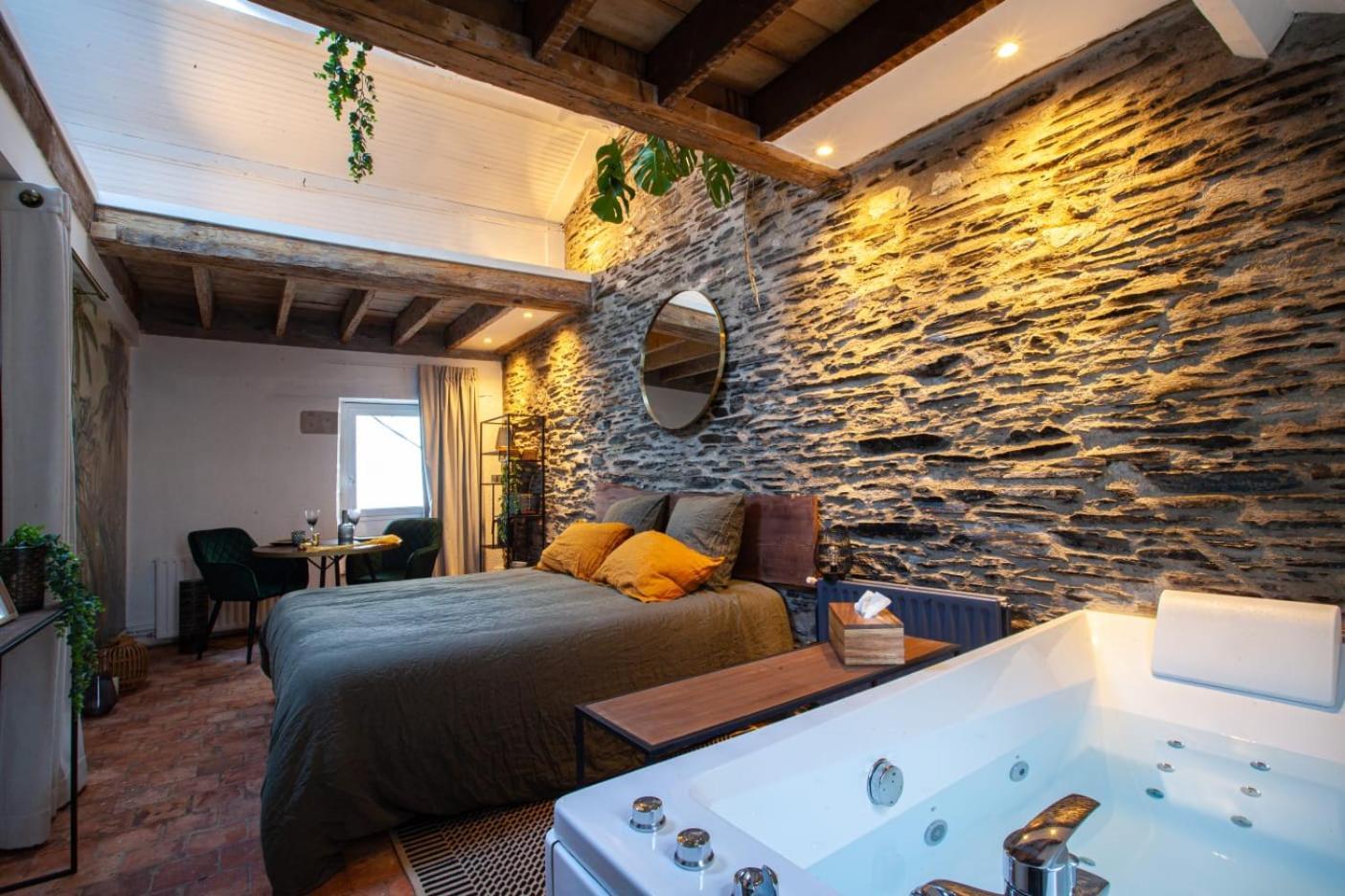 Love Room Boheme Les Petits Plaisirs Анже Экстерьер фото